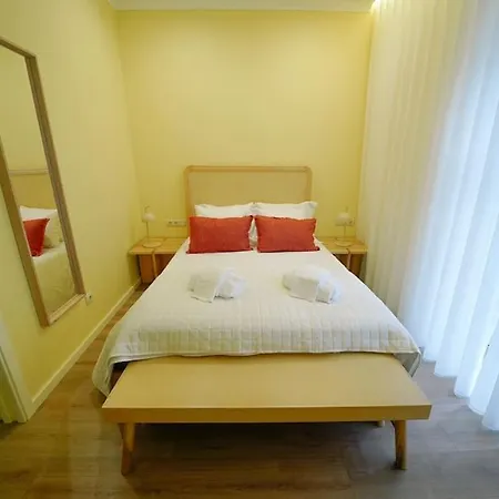 Hotel 4br Parking- Fam & Friends Alijó