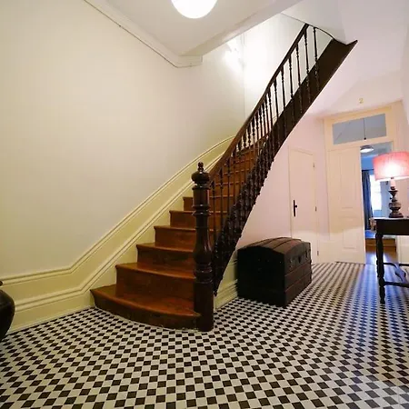 4br Parking- Fam & Friends 3*